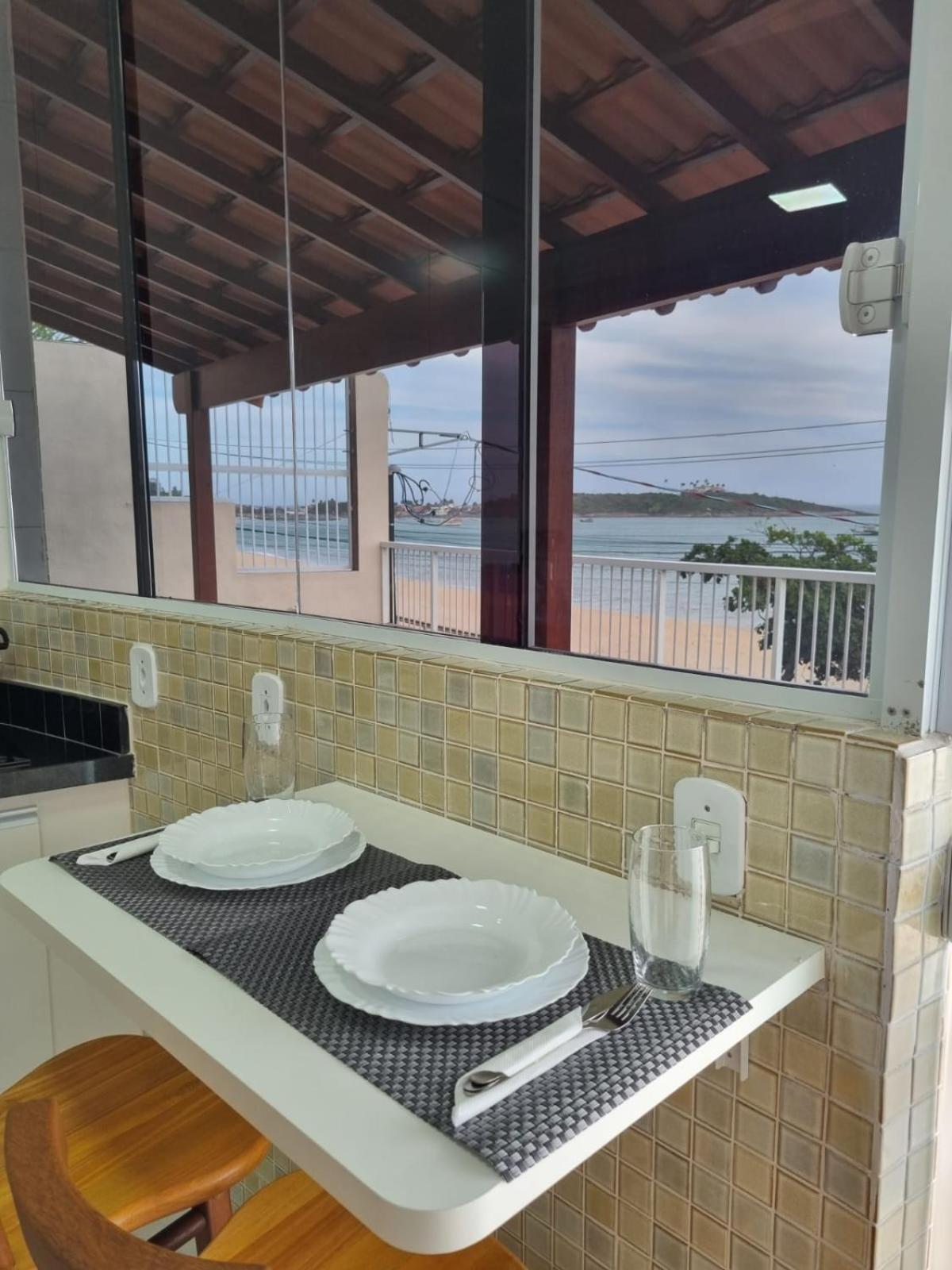 Ipe Amarelo - Frente Ao Mar Na Praia De Meaipe, Guarapari Exterior foto