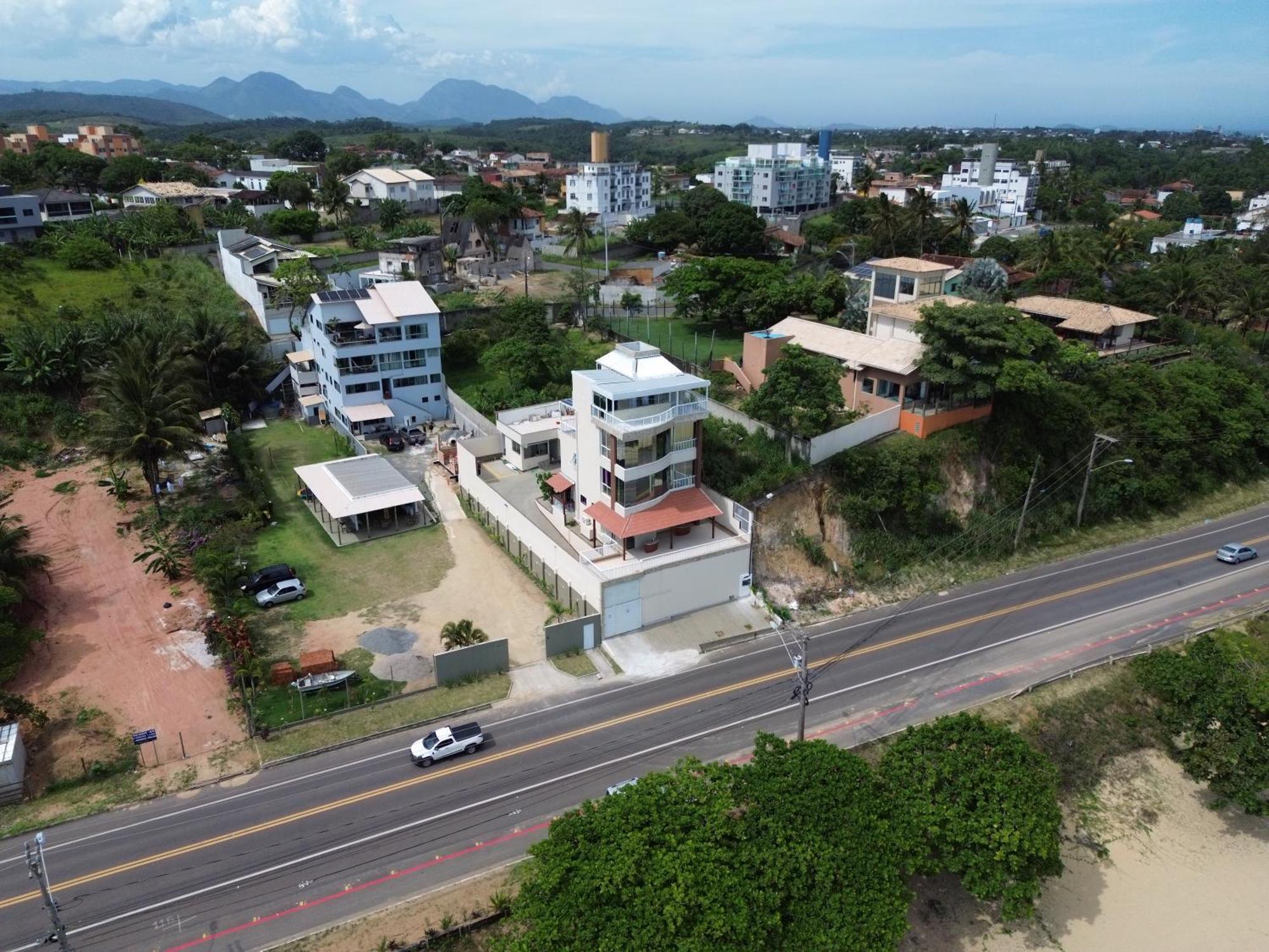 Ipe Amarelo - Frente Ao Mar Na Praia De Meaipe, Guarapari Exterior foto